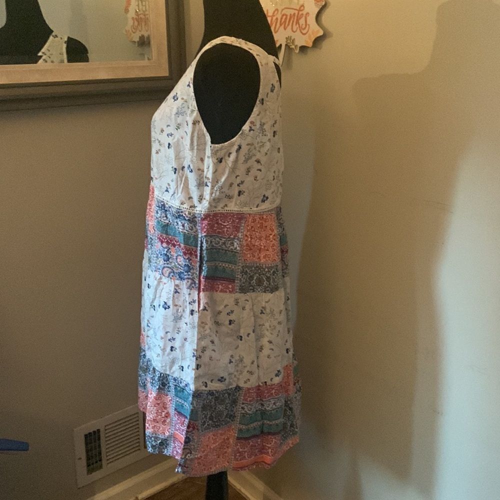 Aventura Laney Floral Patchwork Sleeveless Sundress in a women's size small - Picture 6 of 16